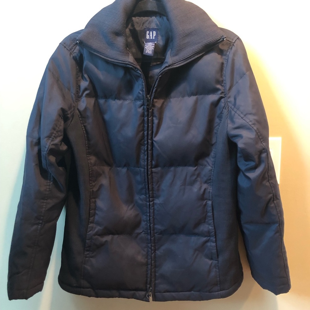 GaP women’s coat size medium